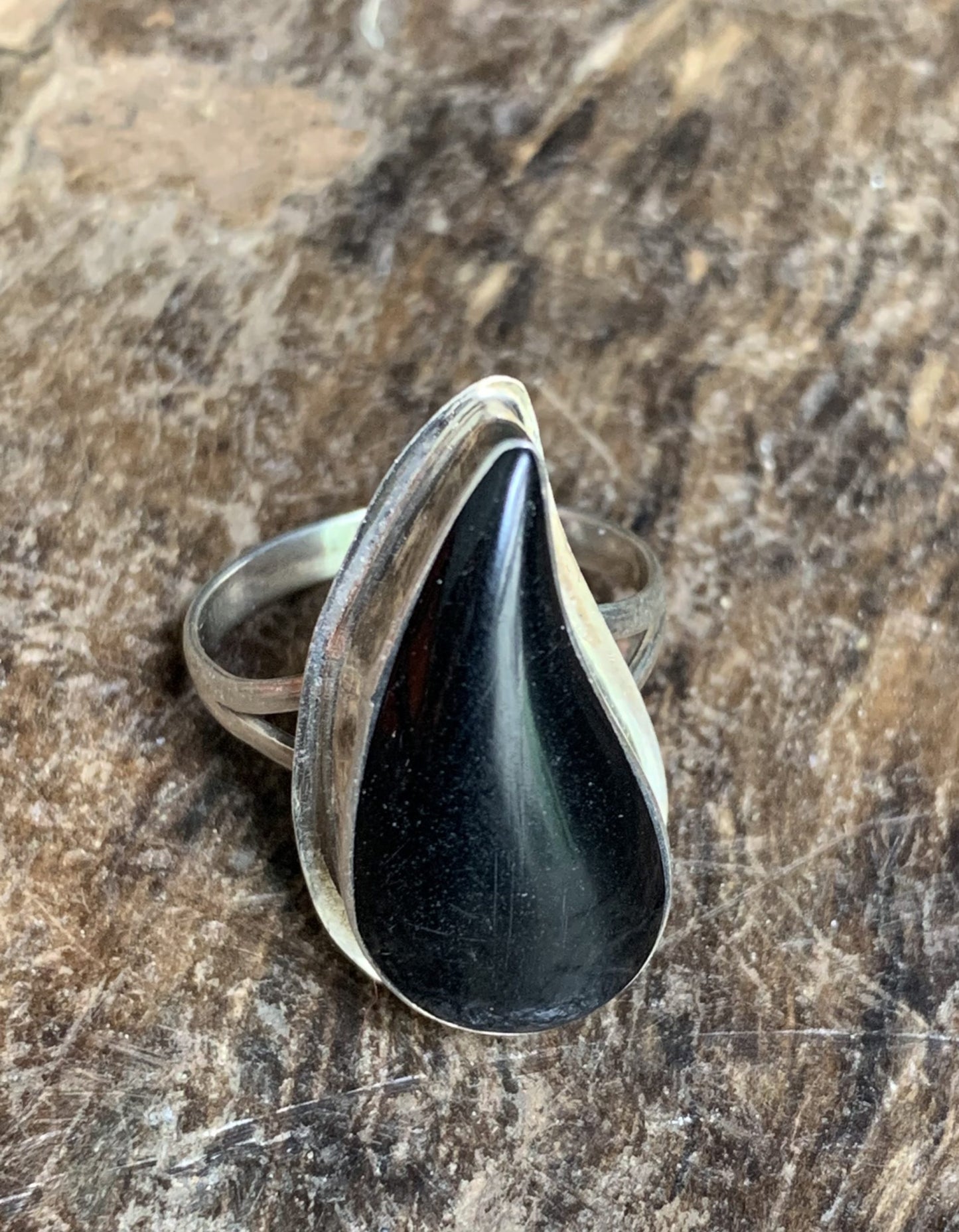 Zilveren ring 925 - druppel onyx - Rootz Gallery