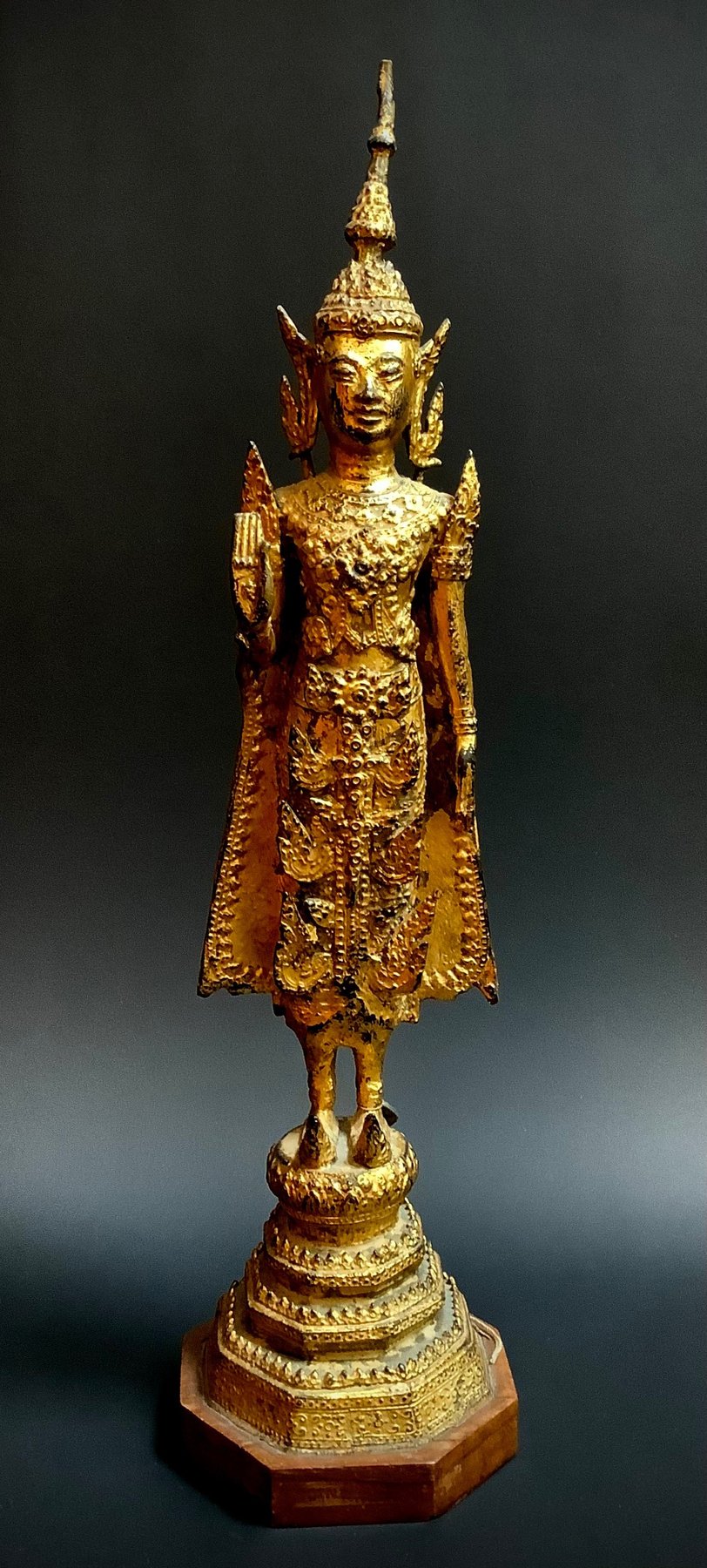 Oude Rattanakosin uit Thailand van verguld brons