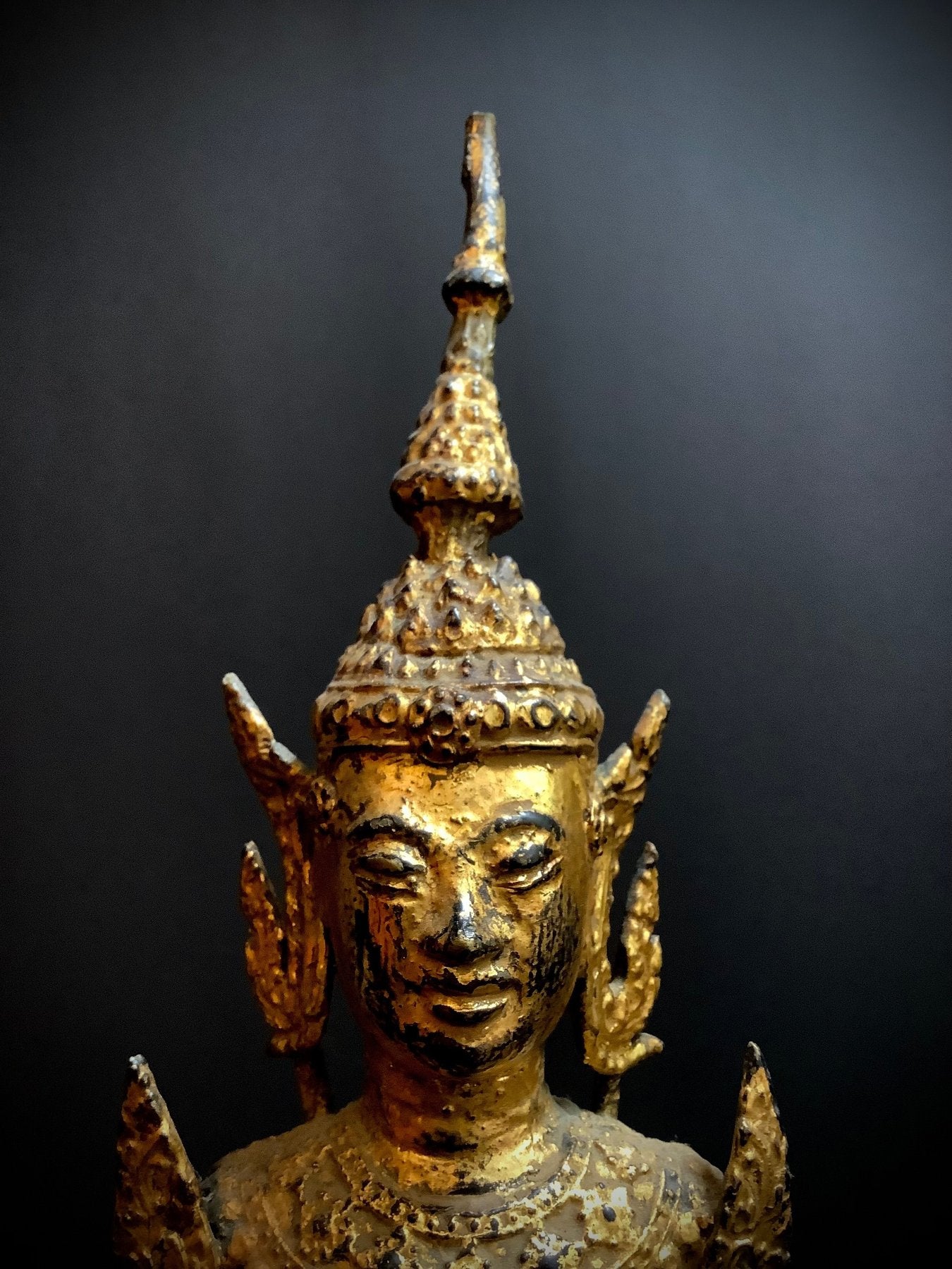 Oude Rattanakosin uit Thailand van verguld brons