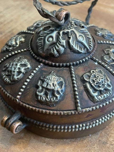 Ashtamangalaat tingsha uit Nepal in box