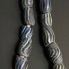 Vintage handelskralen ketting uit Ghana gestreept blauw