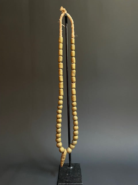 Handelskralenketting goudkleurig - schelp