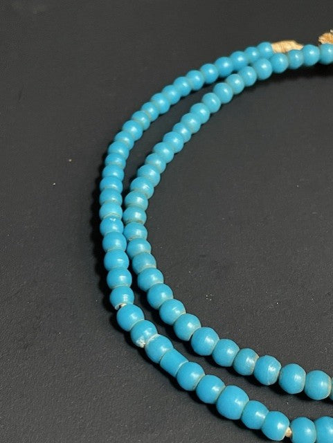 Vintage handelskralen ketting uit Ghana blauw