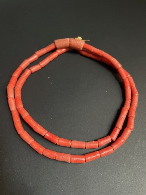 Vintage handelskralen ketting uit Ghana rood