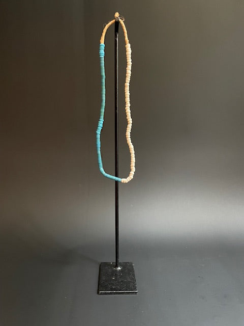 Vintage handelskralen ketting uit Ghana blauw-wit