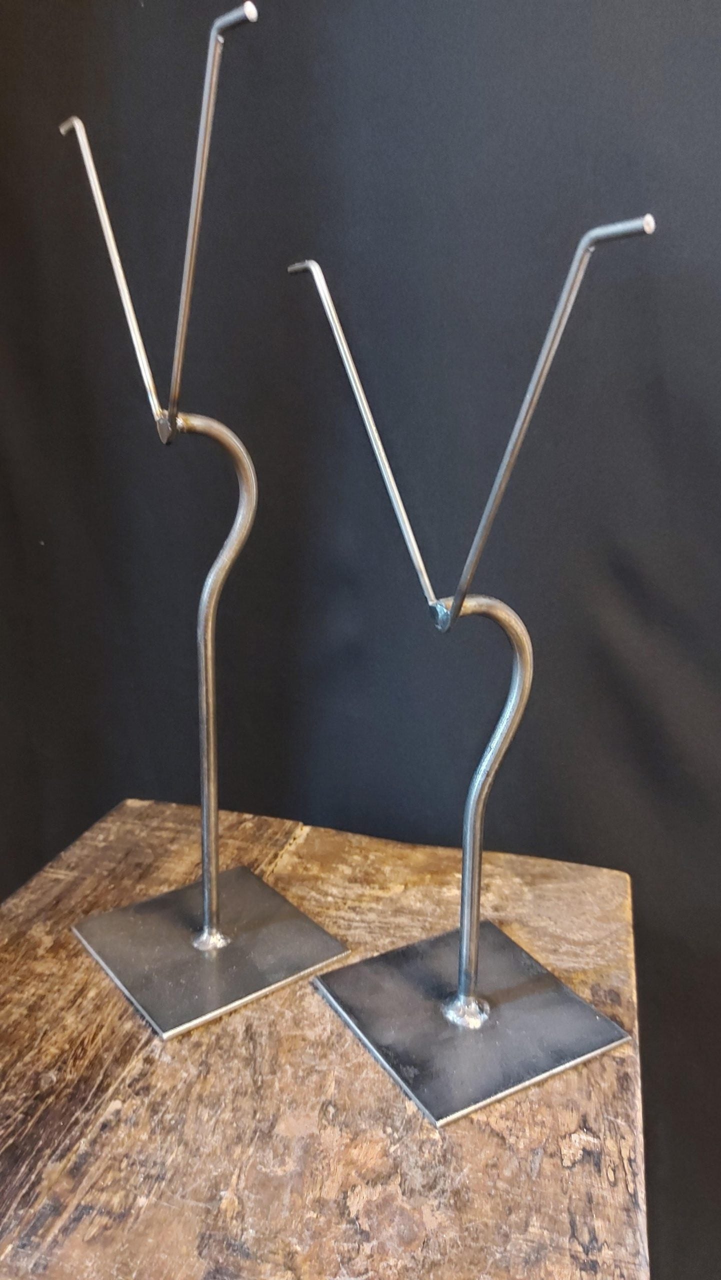 Metalen masker standaard laag (32 cm) - Rootz Gallery