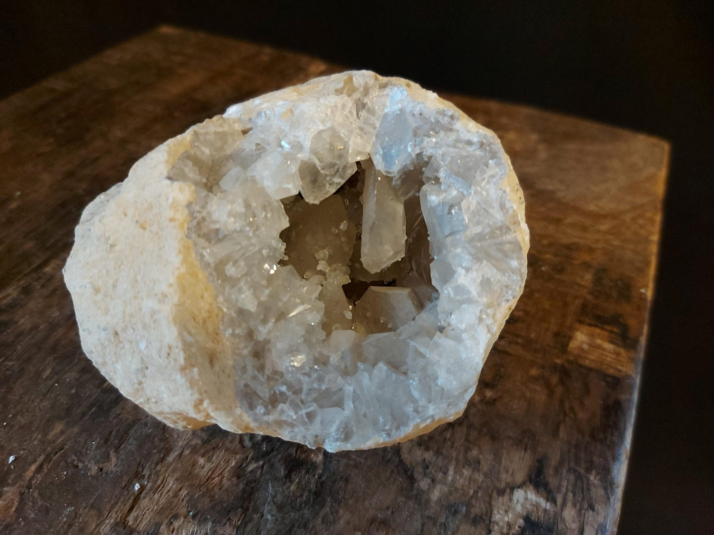 Bergkristal geode uit Marokko - Rootz Gallery