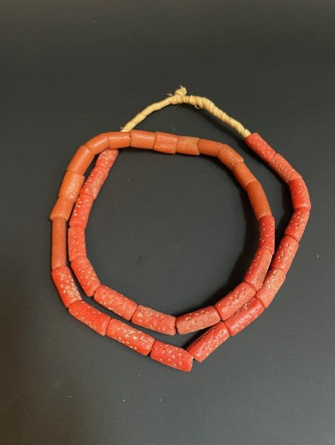 Lange vintage bakeliet ketting uit Ghana
