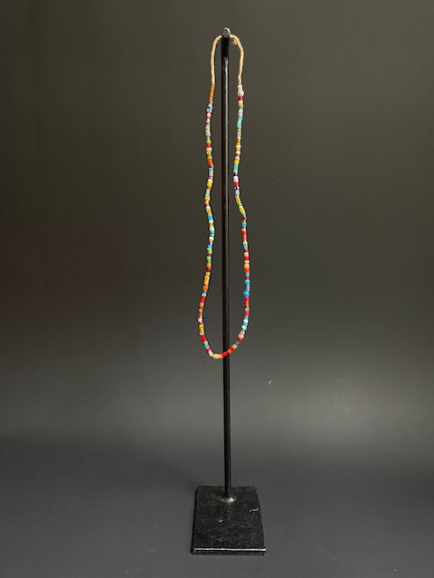 Vintage handelskralen ketting uit Ghana kleurrijk