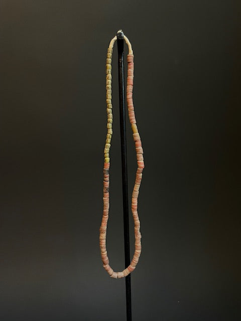 Vintage handelskralen ketting uit Ghana rood-geel