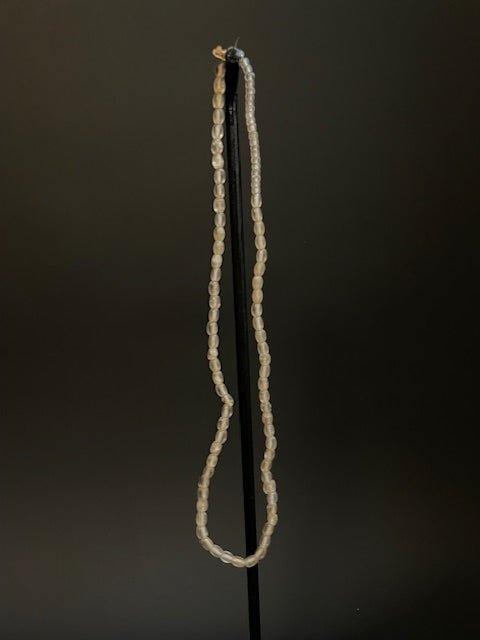 Vintage handelskralen ketting uit Ghana transparant