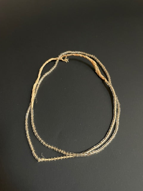 Vintage handelskralen ketting uit Ghana transparant
