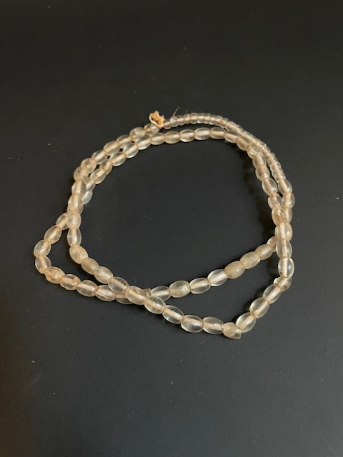 Vintage handelskralen ketting uit Ghana transparant