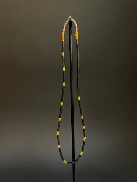 Vintage handelskralen ketting uit Ghana zwart