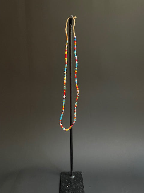 Vintage handelskralen ketting uit Ghana kleurrijk