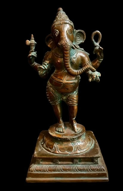 Staande Ganesha uit India