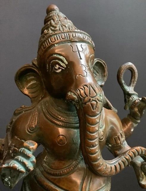 Staande Ganesha uit India