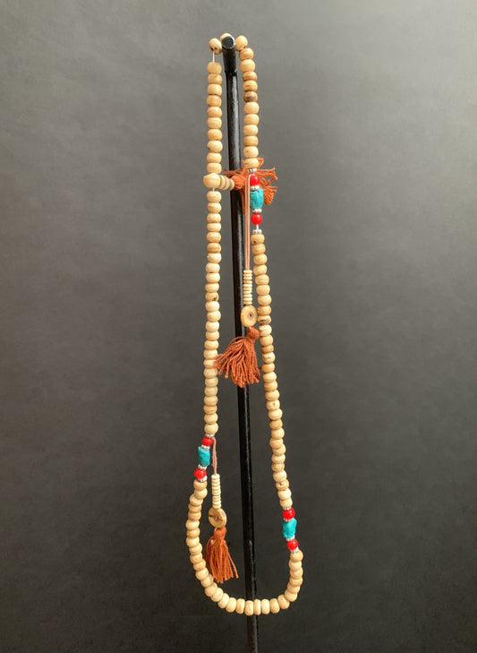 Collier Mala en os de yack et howlite