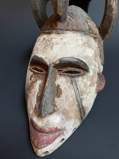 Masque Ikorodo des Igbo du Nigeria