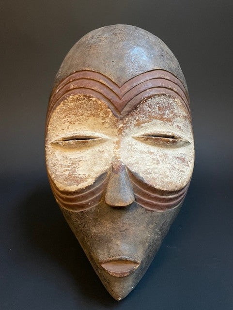 Masque de singe Bembe Hemba du Congo