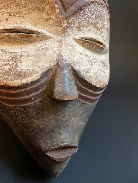 Masque de singe Bembe Hemba du Congo