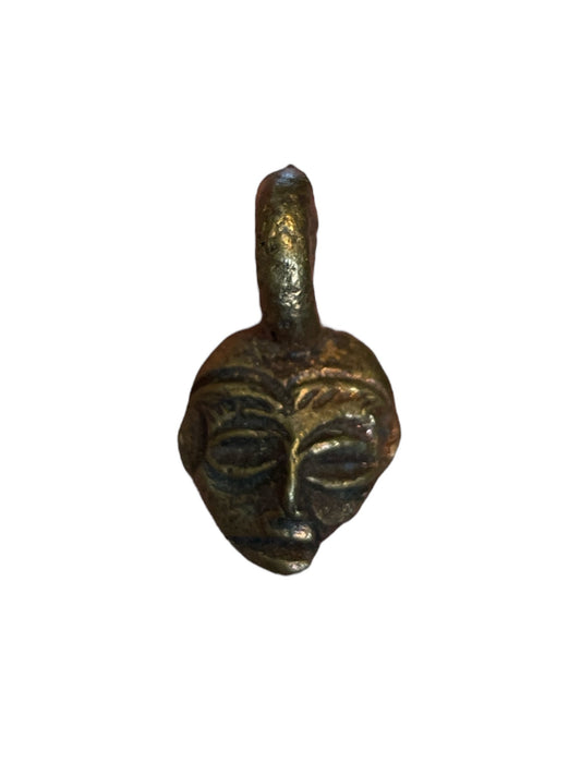 Ashanti gold weight face from Ghana (2 cm)