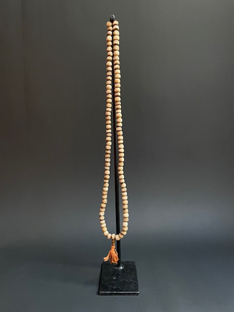 Yak bone necklace with stripes from Nepal - beige