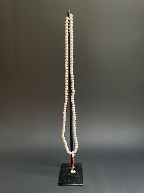 Lange ketting uit Nepal - wit