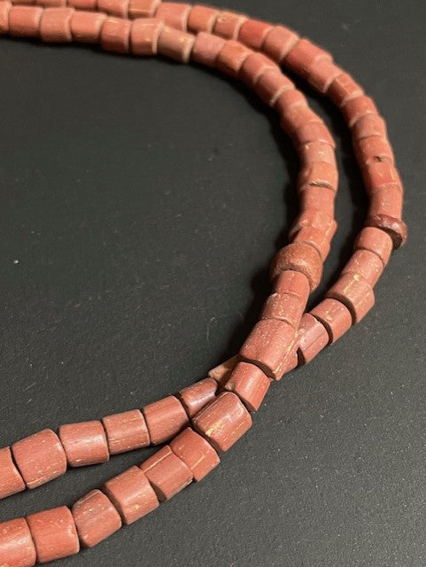 Vintage handelskralen ketting uit Ghana terracotta
