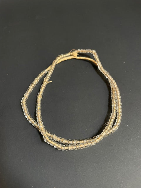 Collier de perles de commerce vintage du Ghana transparent 