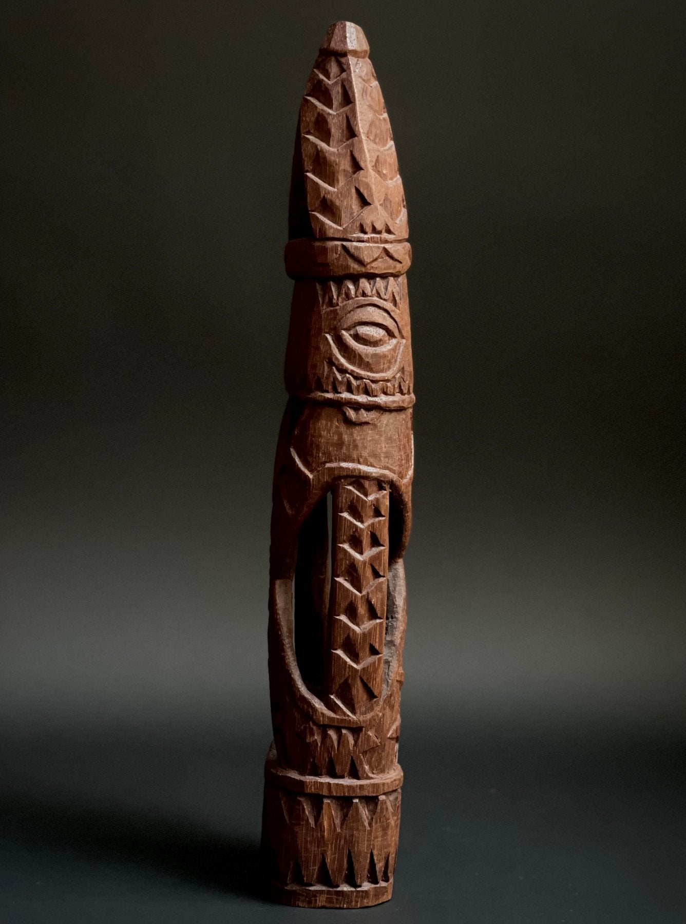 Korwar (voorouderbeeld) van de Kamoro uit Nieuw-Guinea