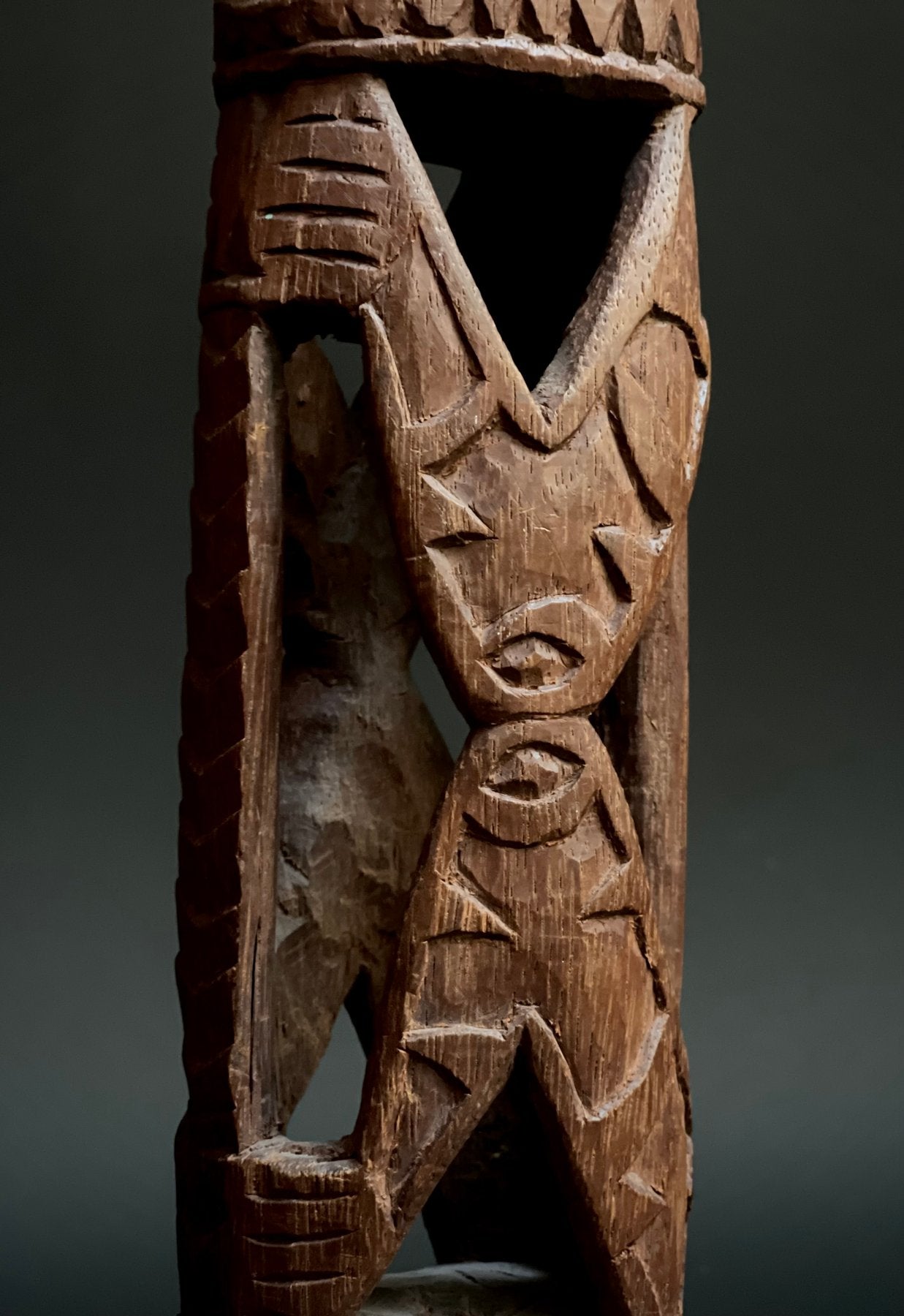 Korwar (voorouderbeeld) van de Kamoro uit Nieuw-Guinea