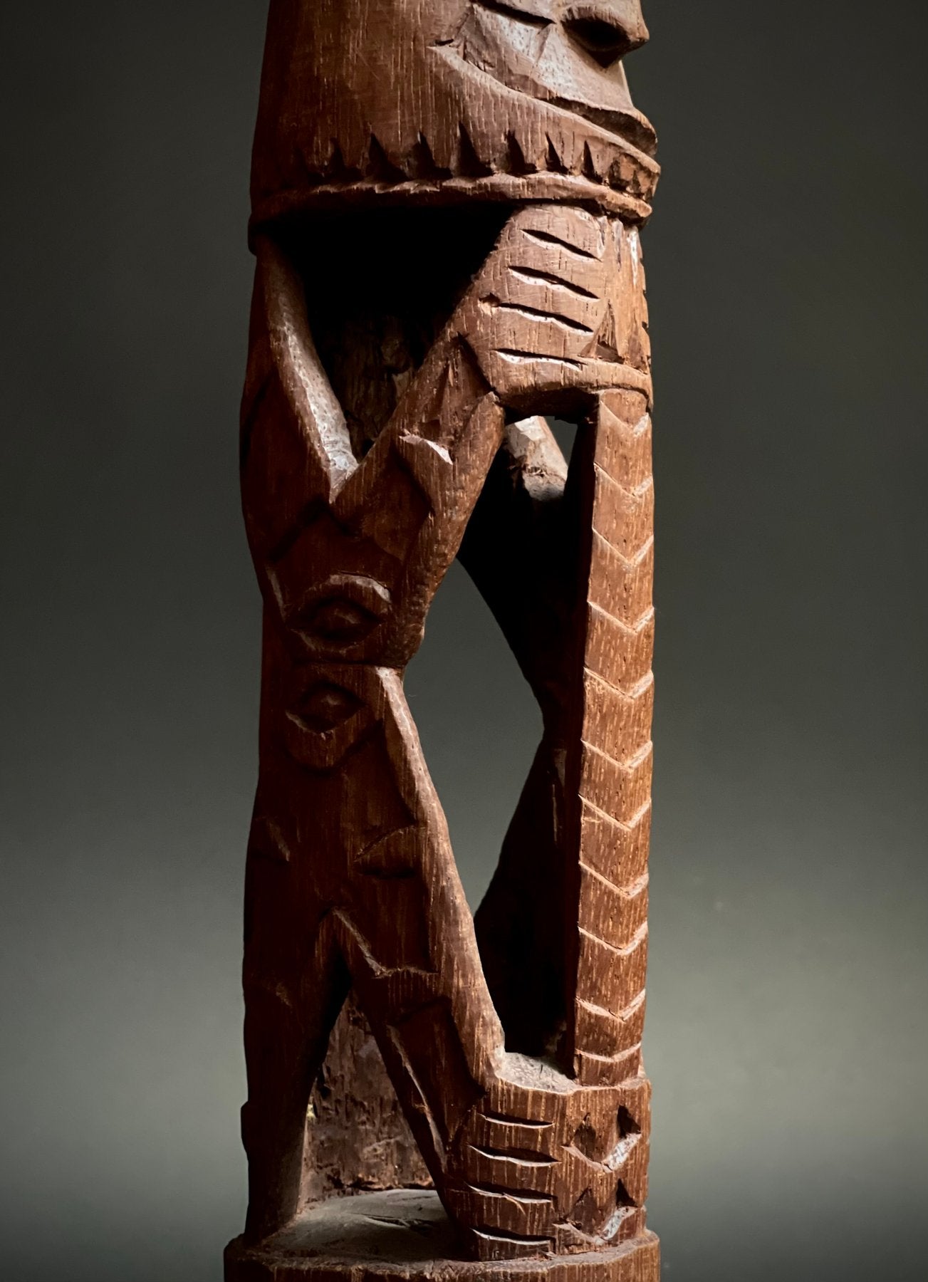 Korwar (voorouderbeeld) van de Kamoro uit Nieuw-Guinea