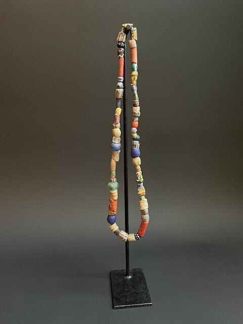 Collier de perles de commerce vintage du Ghana