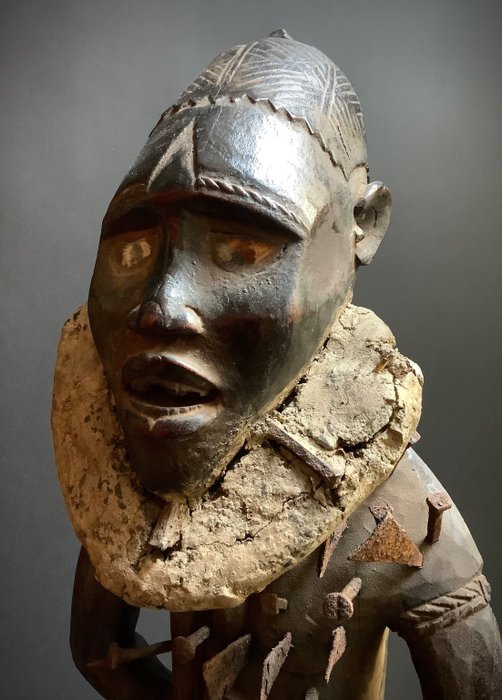 Special, antique Nkisi Mangaaka from Congo