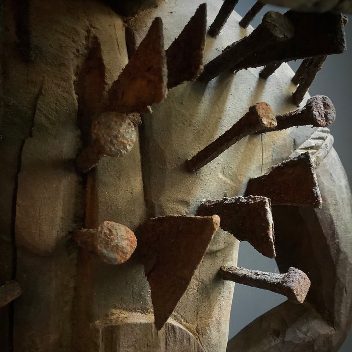 Special, antique Nkisi Mangaaka from Congo