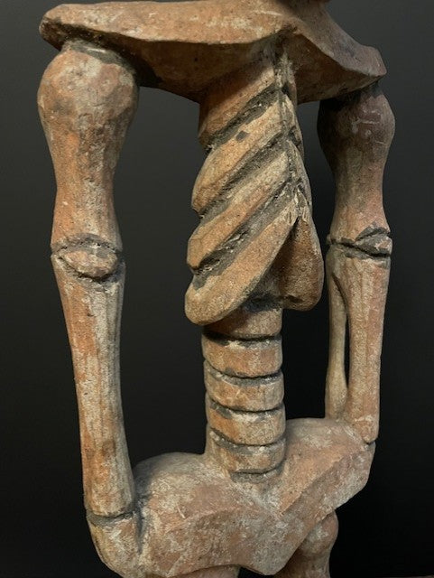 Tiv skeletbeeld uit Nigeria - rood