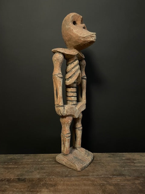 Tiv skeletbeeld uit Nigeria - rood