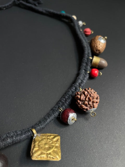 Sjamanistische amuletketting uit de Himalaya