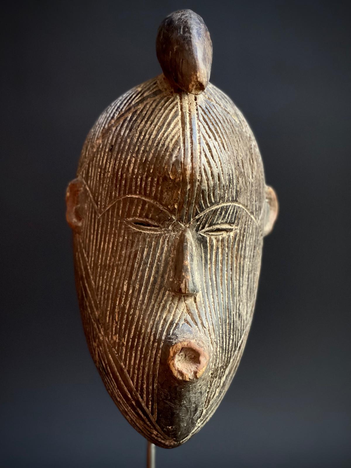 Songye masker uit Congo - Rootz Gallery