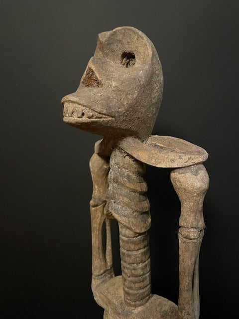 Statue squelette Tiv du Nigeria - blanc