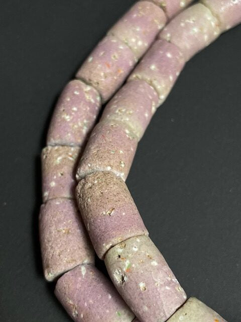 Collier de perles de commerce vintage du Ghana lilas 