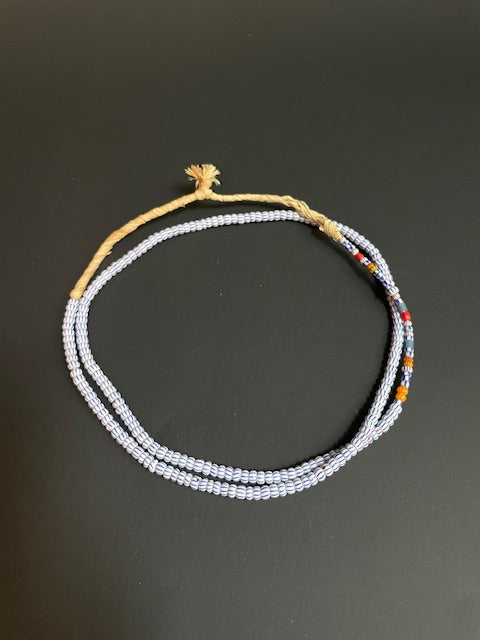 Vintage trade bead necklace from Ghana blue-white 