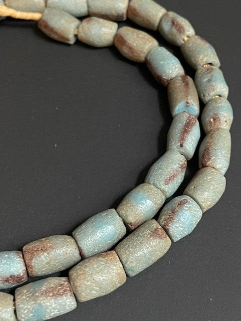 Collier de perles de commerce vintage du Ghana