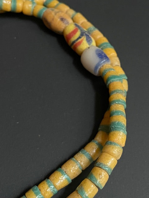 Vintage trade bead necklace from Ghana yellow-green 