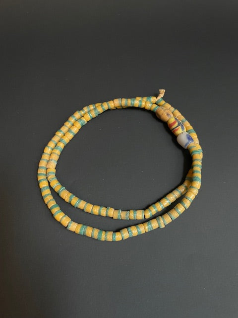 Vintage trade bead necklace from Ghana yellow-green 