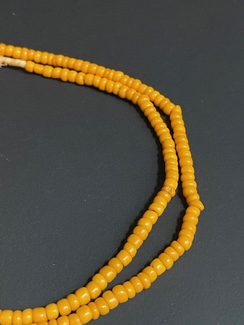 collier de perles commerciales vintage du Ghana orange 