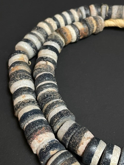 Long vintage tradebeads necklace from Ghana grey-white