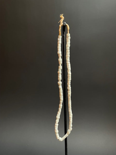 Vintage tradebeads necklace from Ghana white