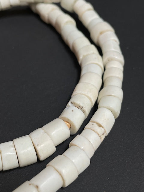 Vintage tradebeads necklace from Ghana white